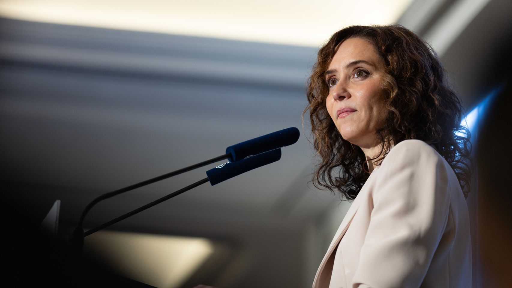 Ayuso: "Sánchez está acabado. Esta es otra vez una vieja batalla entre comunismo o libertad. Se va a librar en las urnas"