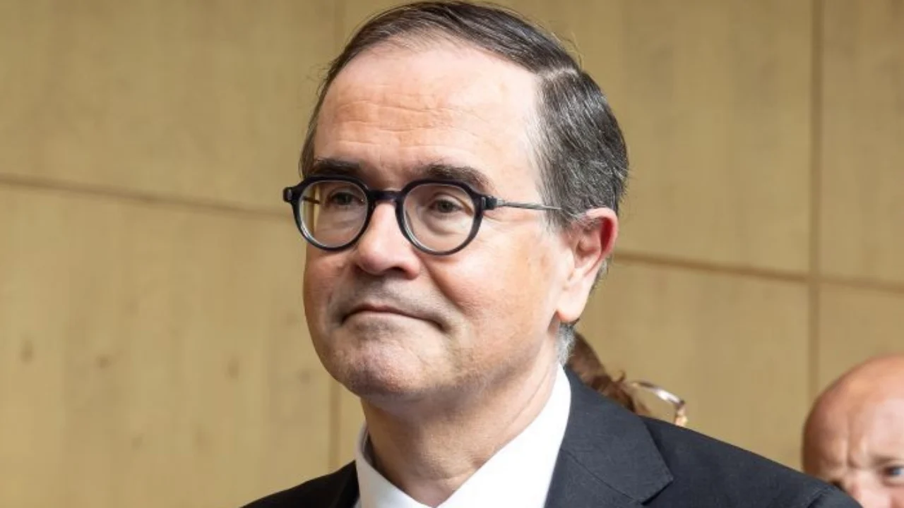 «Haremos coches más baratos»: el CEO de Renault pone más de 10.000 millones donde otros ponen discursos