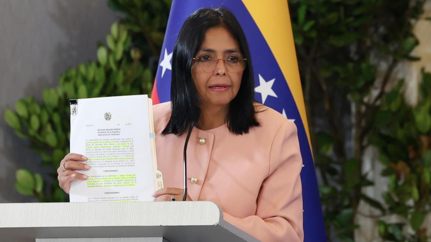 Delcy dispuesta a perpetuar el chavismo bajo la amenaza de muerte de Trump y el recelo de la cúpula militar