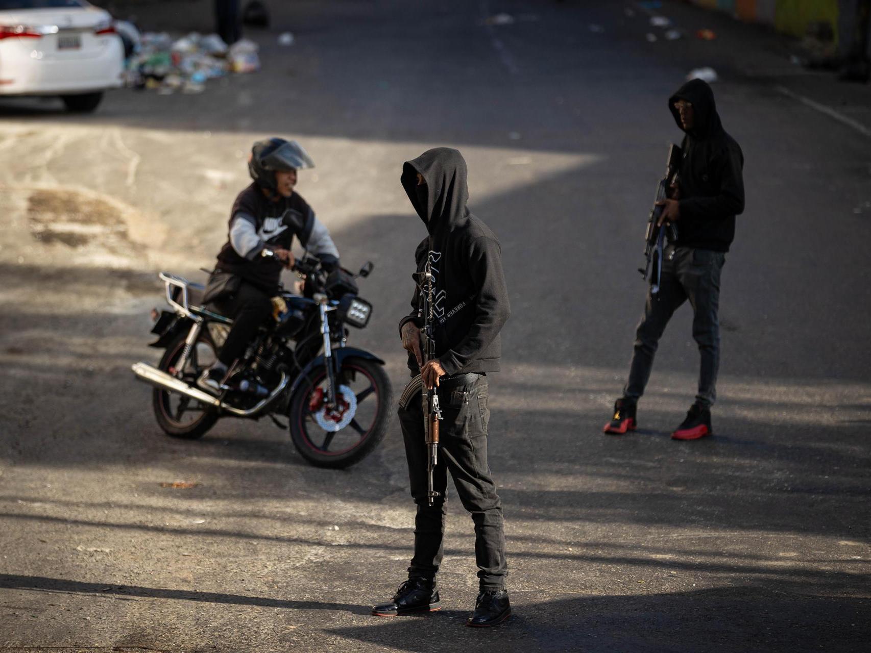 Los paramilitares de Diosdado Cabello vigilan puntos clave de Caracas: "Quieren tomar el control de todo"