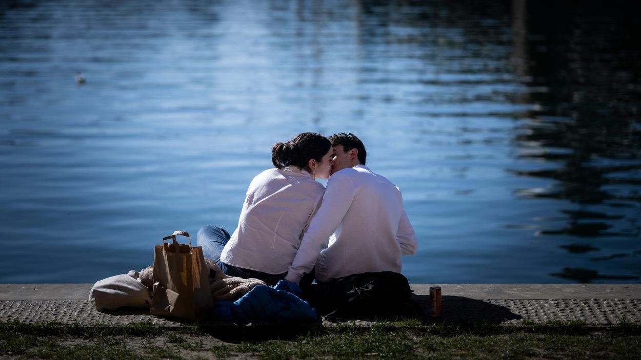 Anticonceptivos masculinos en 3 años: la apuesta de la OMS para aliviar una "carga" que en España asume el 78% de ellas