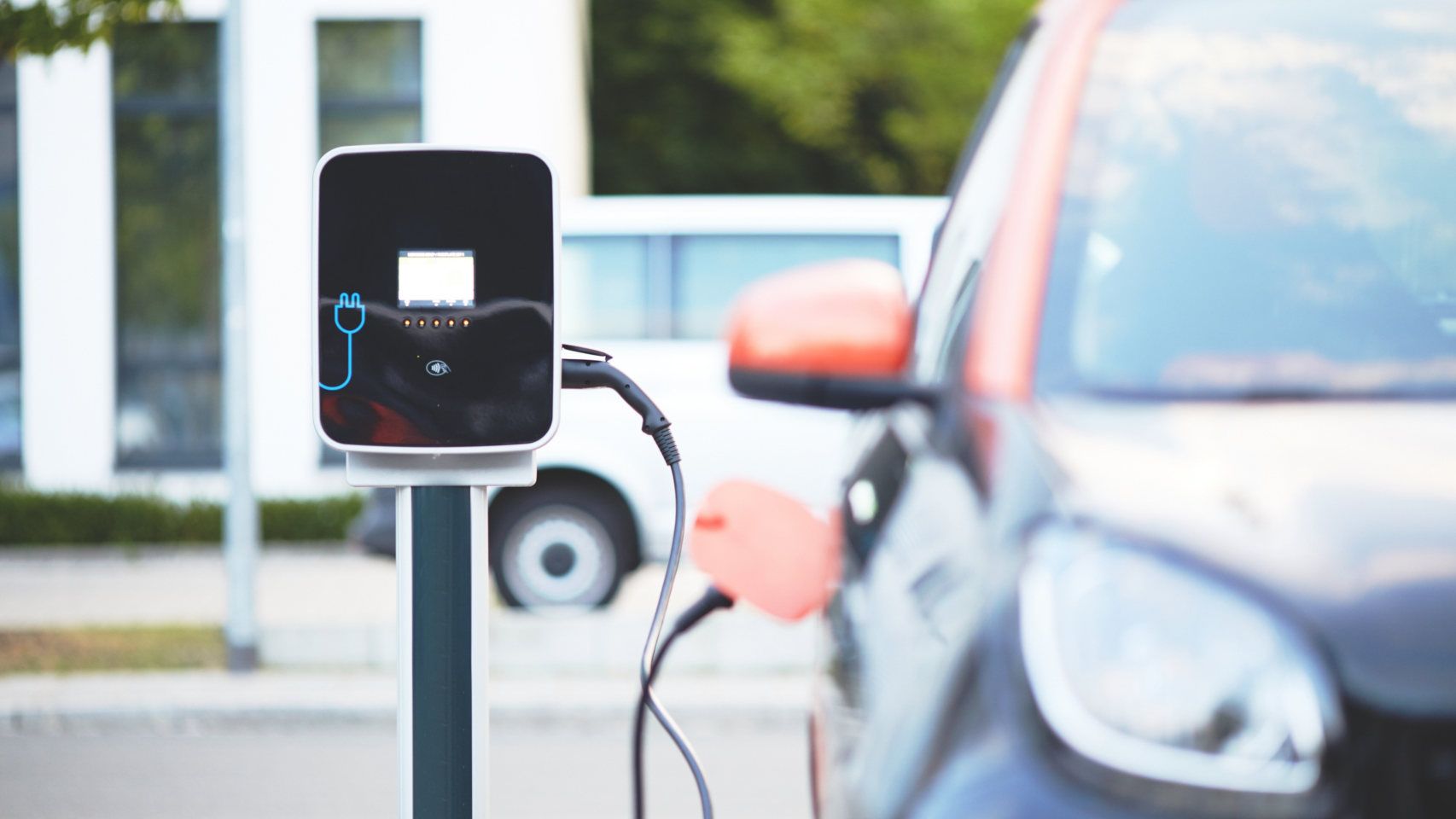 China crea una batería para coches eléctricos que recarga 100 kilómetros de autonomía en apenas 1 minuto