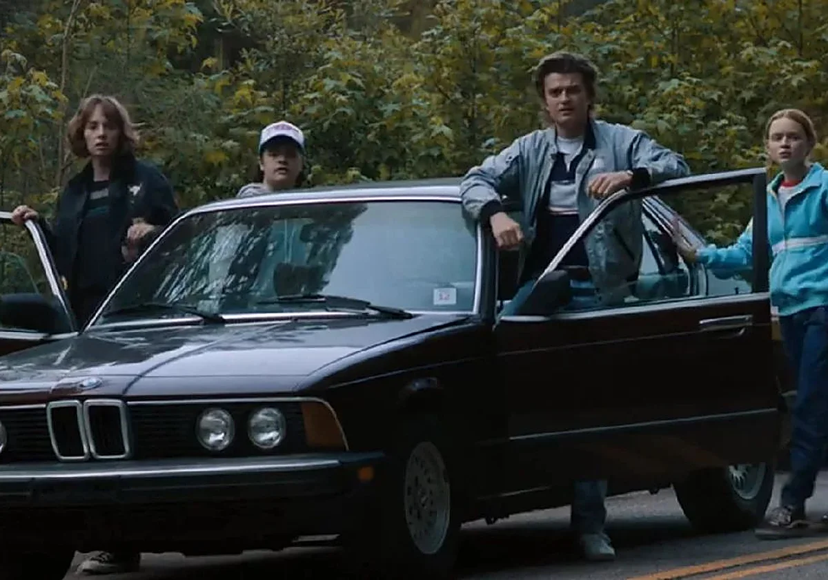 De un Ford Pinto a un BMW 733i, los coches protagonistas de Stranger Things