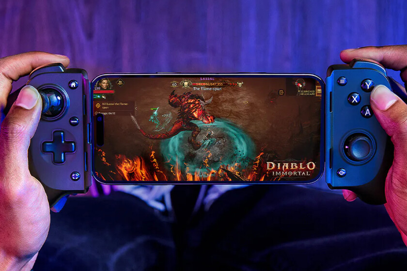 Este es uno de los mandos más completos con el que poder convertir tu iPhone o móvil Android en una consola portátil