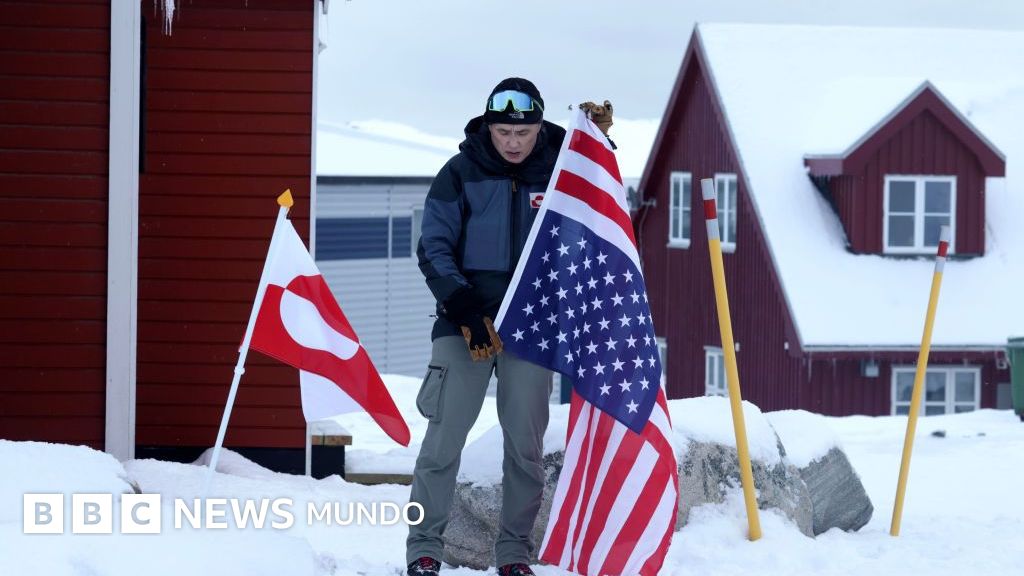 EE.UU. está considerando diferentes opciones para adquirir Groenlandia, incluido el uso del ejército, según la Casa Blanca