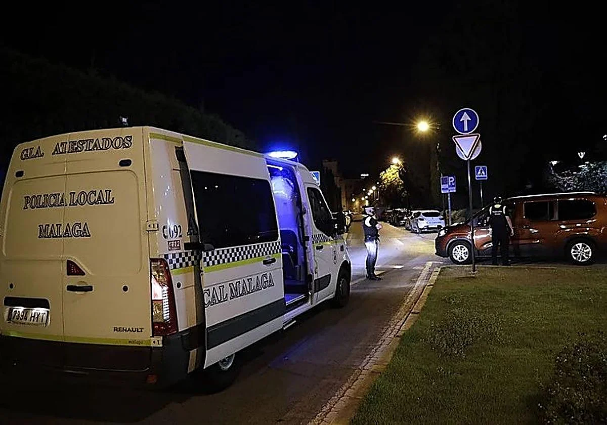 Heart attack causes motorcycle crash in Malaga, injuring rider and passenger