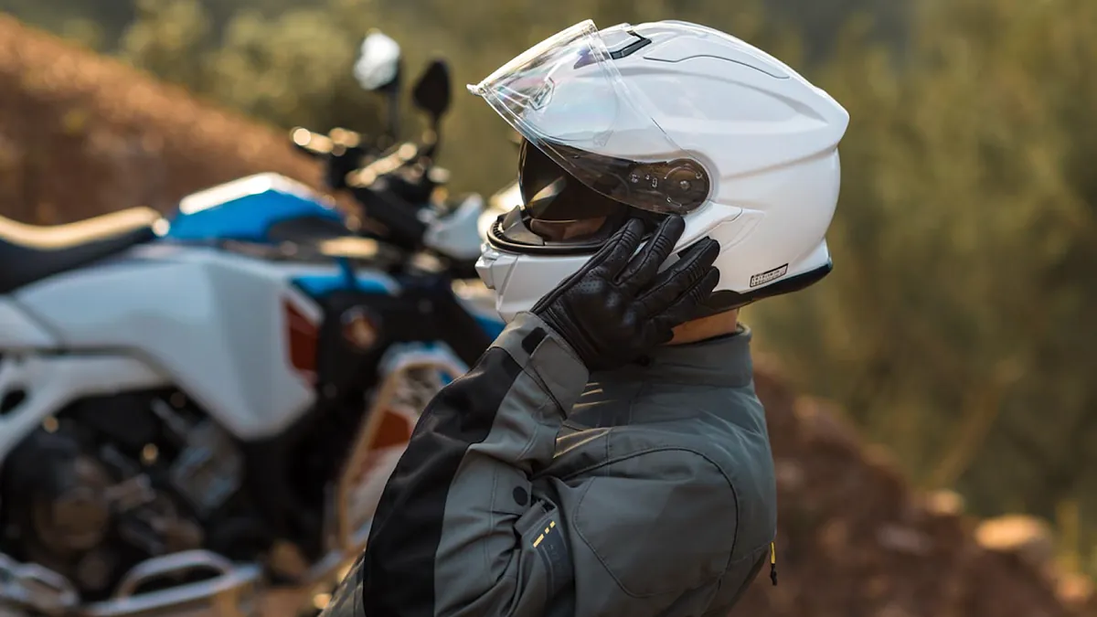 Shoei GT-Air 3 Smart, el casco del futuro con realidad aumentada ya está aquí