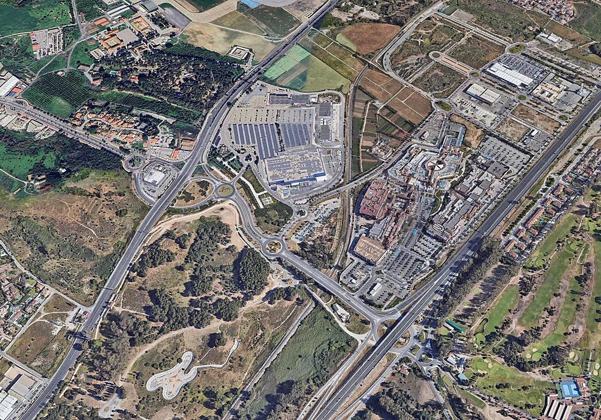 Plaza Mayor busca desbloquear su ampliación realizando un aparcamiento disuasorio para más de mil coches