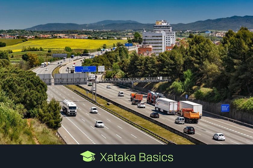 Límite de velocidad dinámico: qué son y cómo le afectan a la velocidad máxima en autopistas y autovías