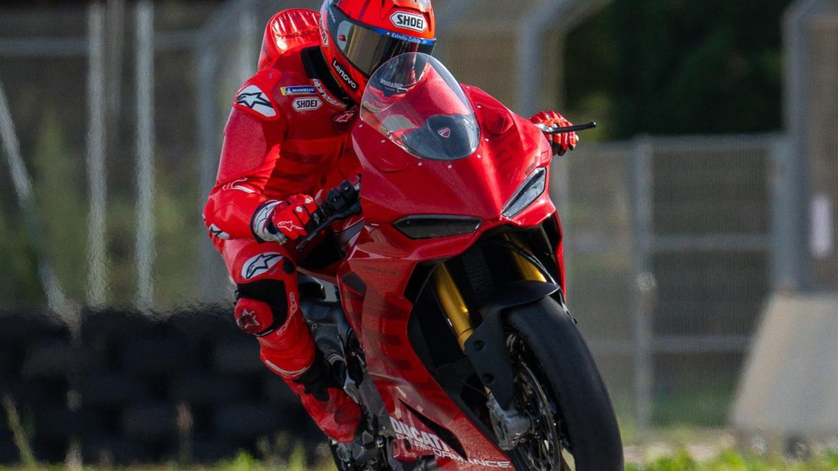 Marc Márquez rueda en un circuito 100 días después