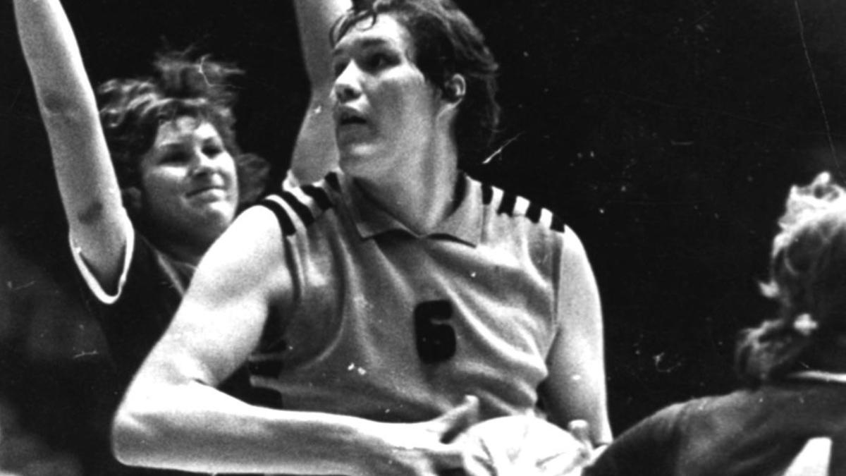 Muere Semenova, la gigante que cambió el baloncesto<br>