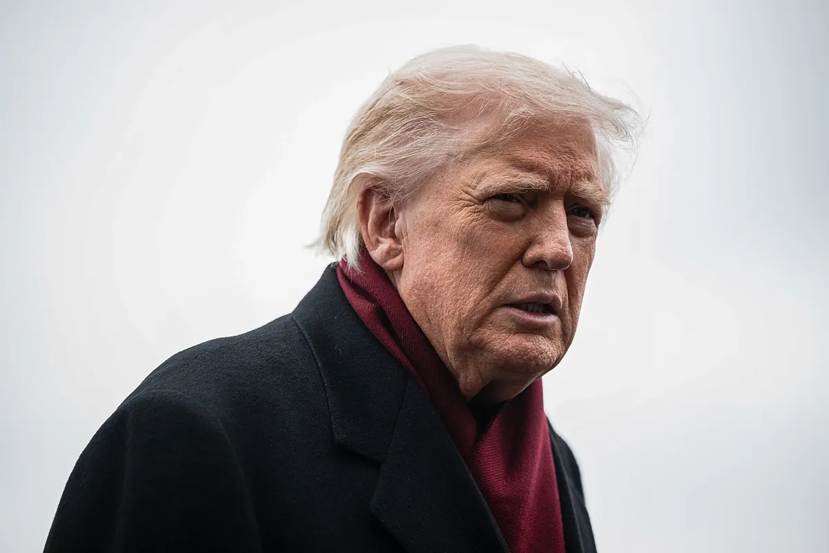 Trump pedirá a las petroleras invertir "al menos 100.000 millones de dólares" en Venezuela