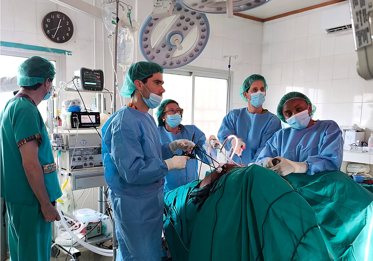 El médico que cura los riñones en África