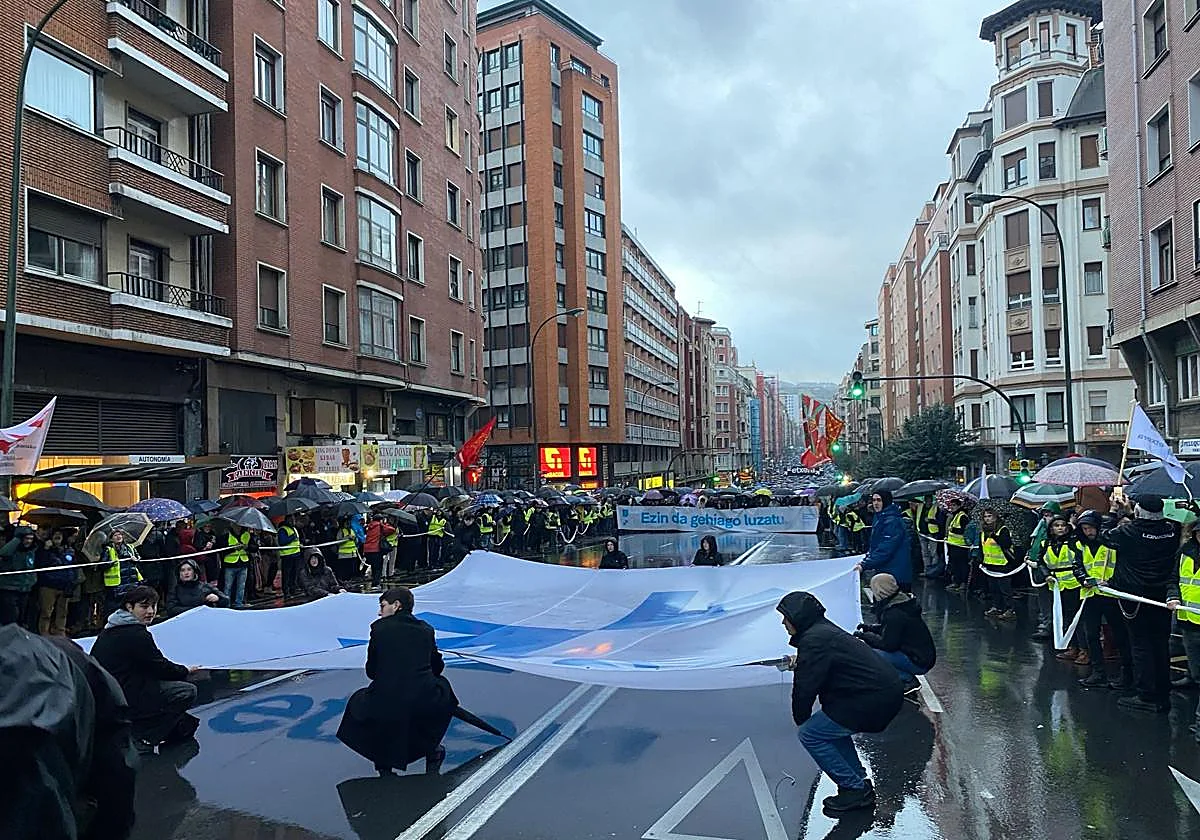 Decenas de miles de personas piden el fin de las «políticas de excepción» para los presos de ETA