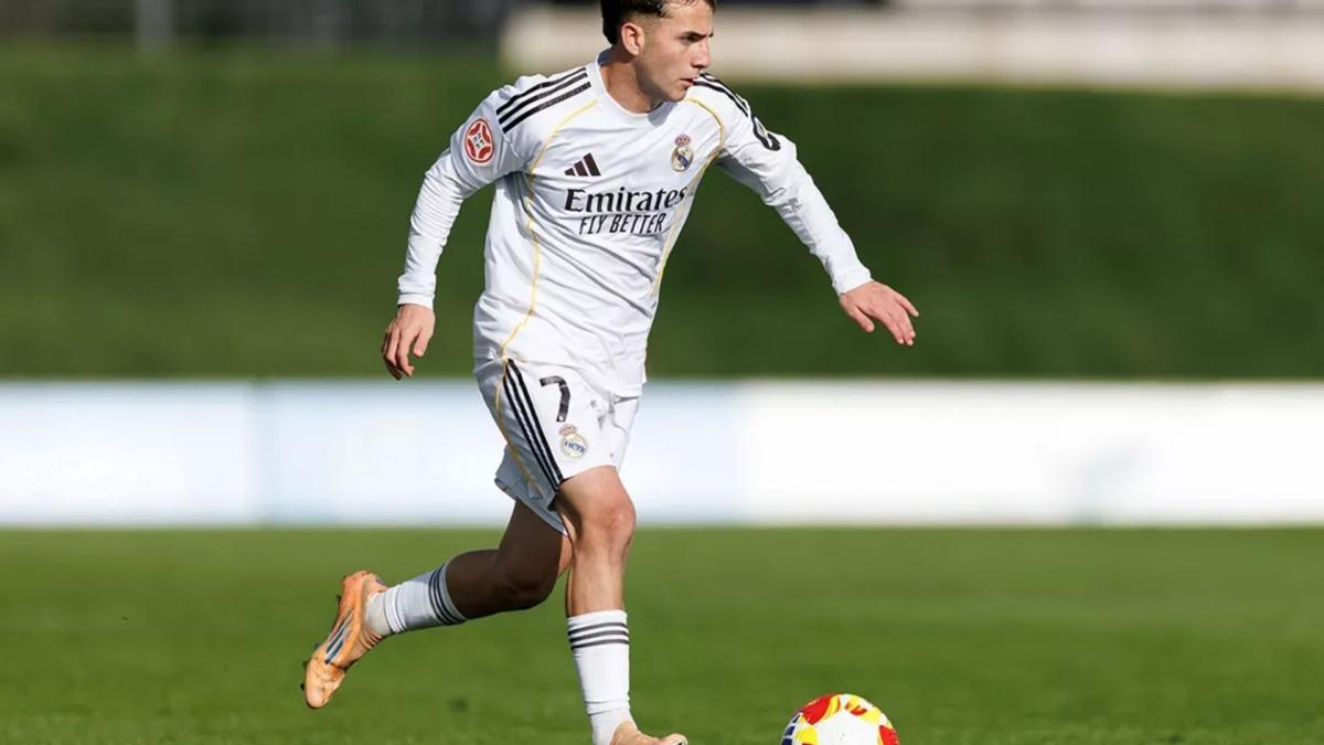 Lluvia de goles sobre el Castilla