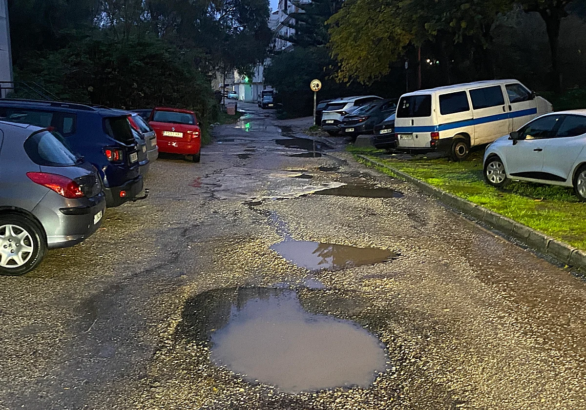 El Ayuntamiento de Estepona adjudica el VII Plan de Asfaltado con actuaciones en el extrarradio