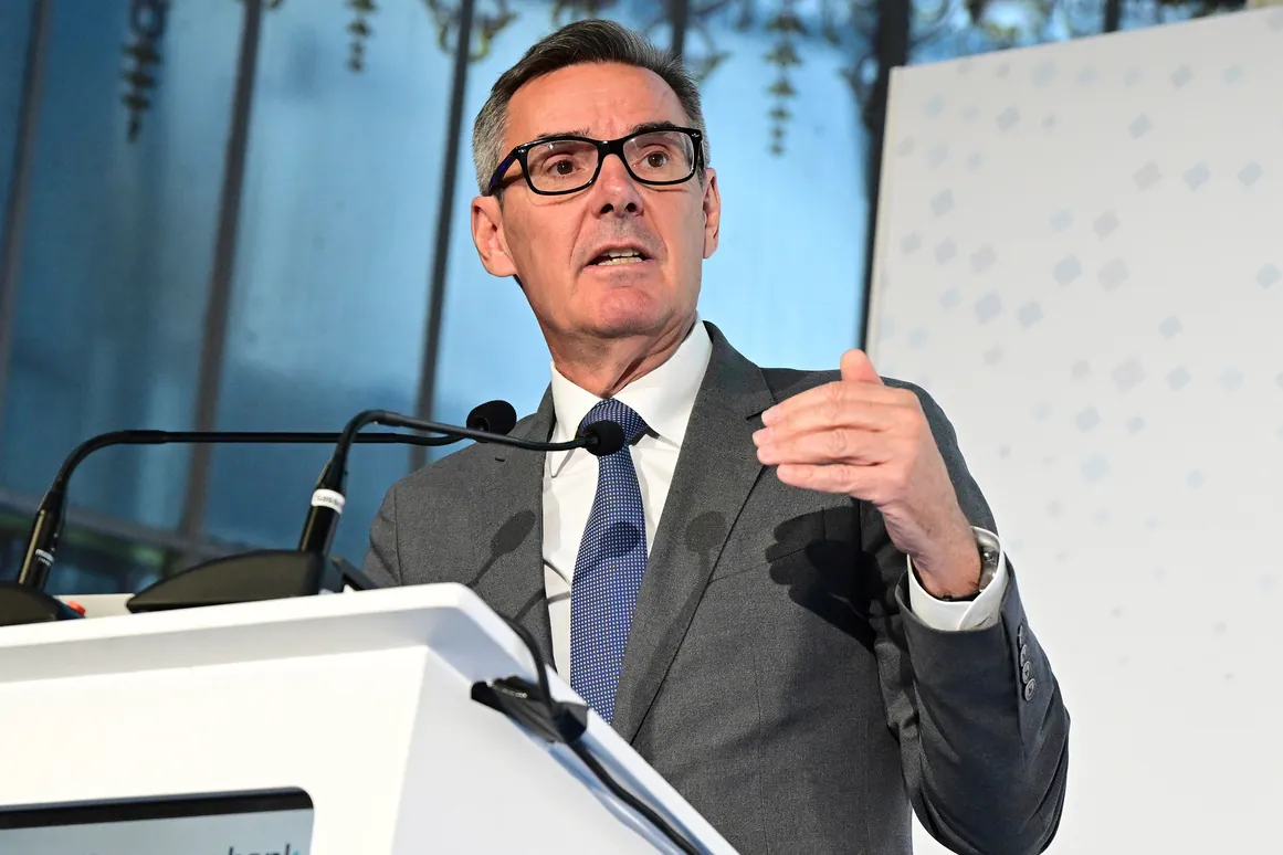 Twitter y Deutsche llevan a récord las multas de la CNMV en 2025