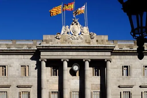 Barcelona licitará contratos por casi 2.000 millones de euros este año