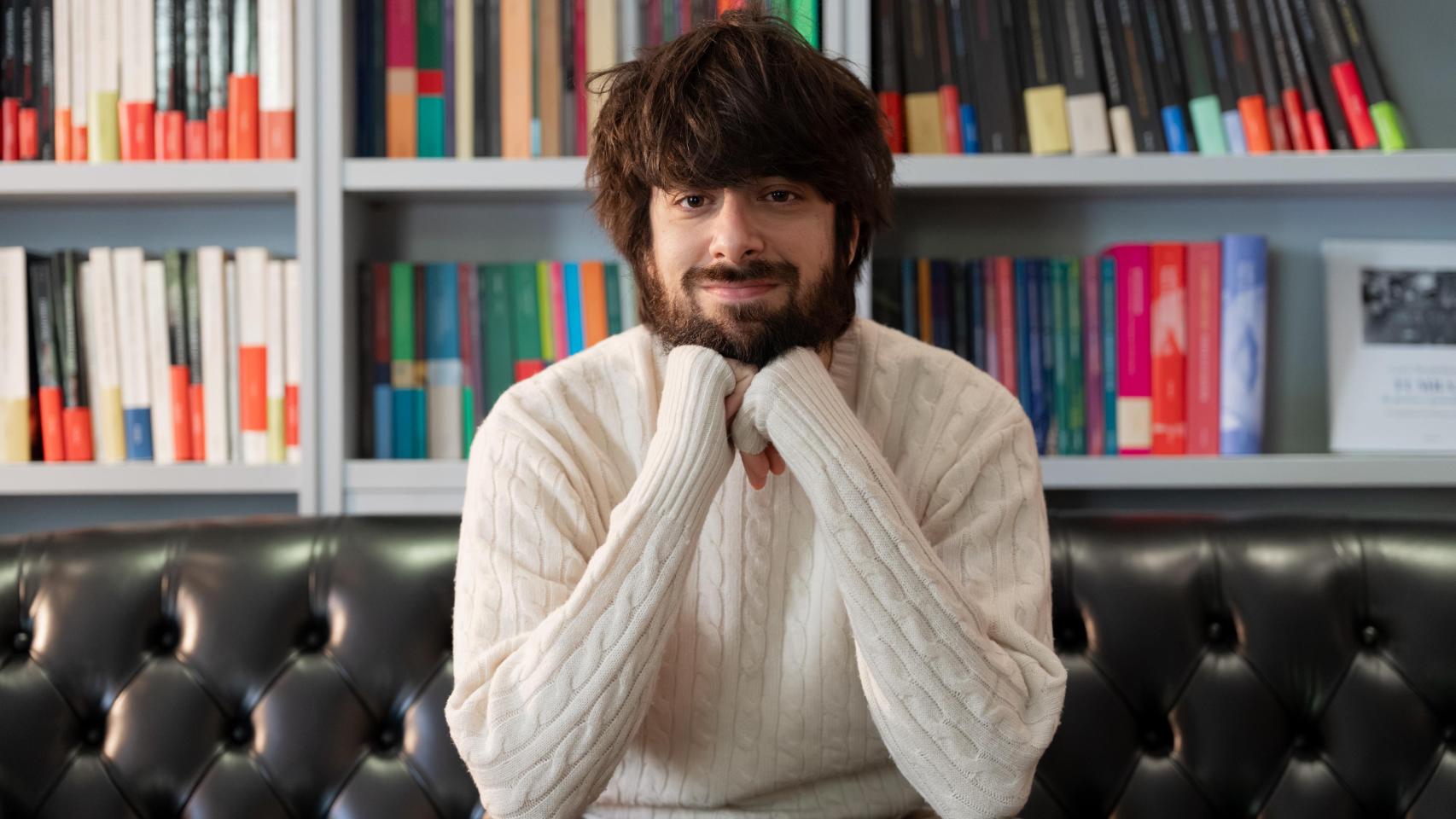 David Uclés: "Lo curioso es cómo alguien tan inepto como Franco, tan traumatizado, tan inculto y tan bobo, pudo dominarnos 40 años"