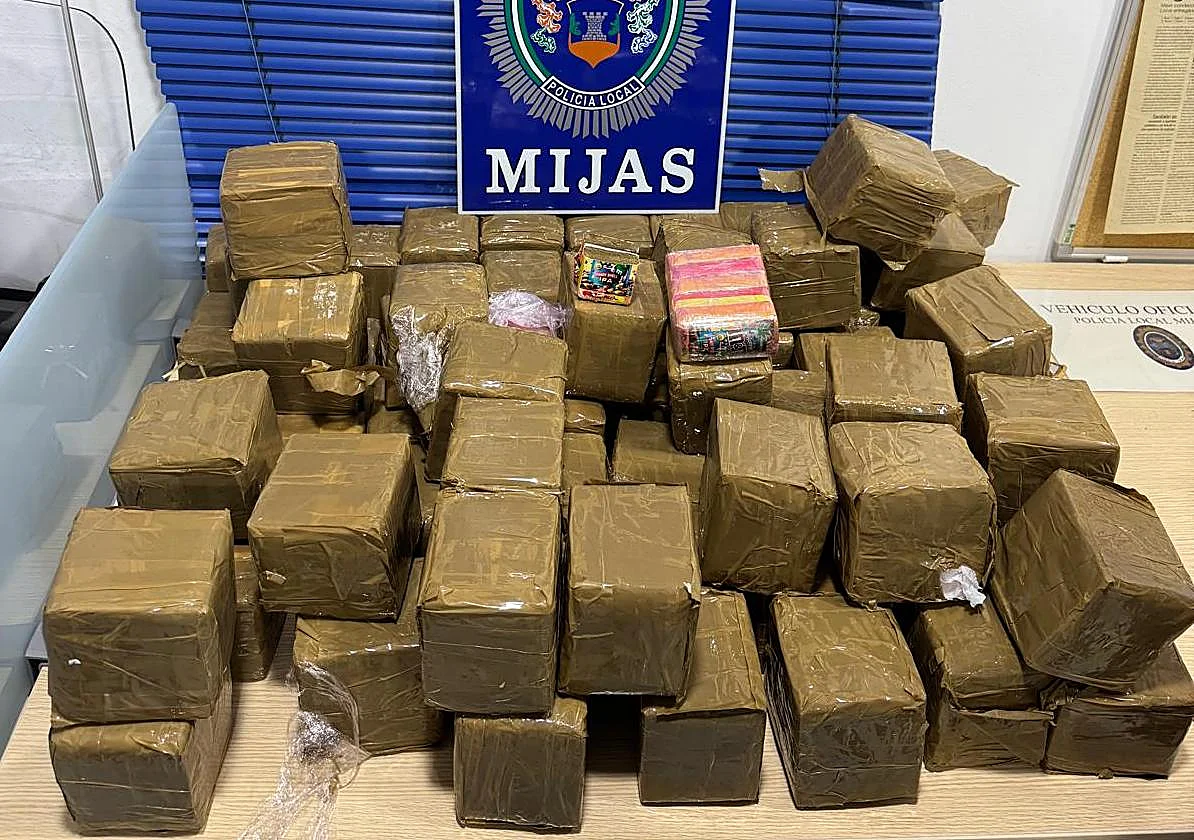 A shoot-out, a car crash and hashish hidden in a refuse container: the story of a botched drug theft in Mijas