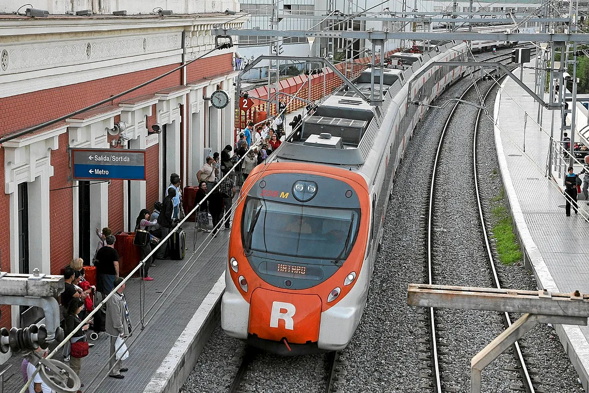 Cataluña esquiva la liberalización ferroviaria con el traspaso de Cercanías