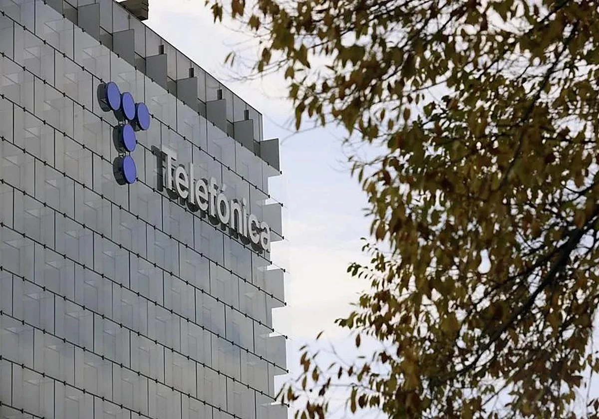 Telefónica lanza una emisión de híbridos verdes por 1.750 millones de euros