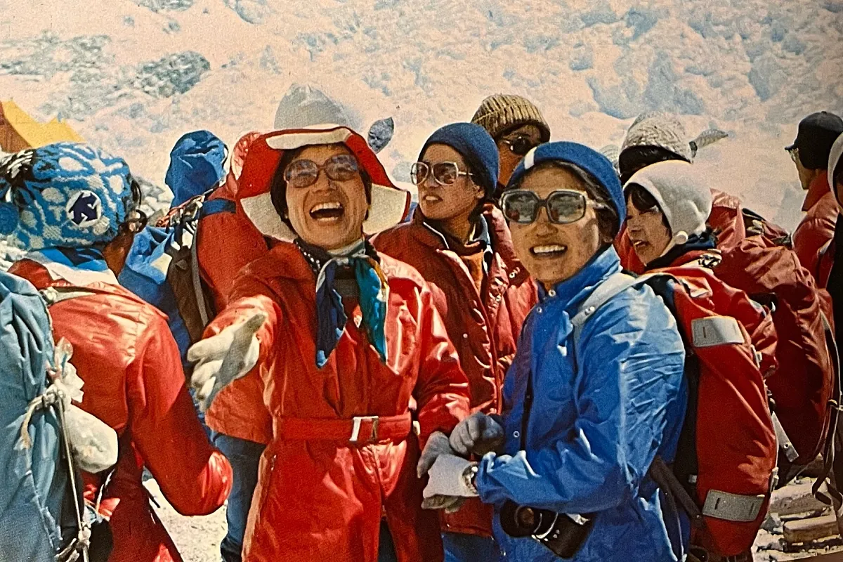 El liderazgo de la primera mujer que coronó el Everest