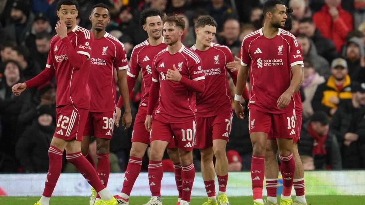 El Liverpool avanza a cañonazo limpio