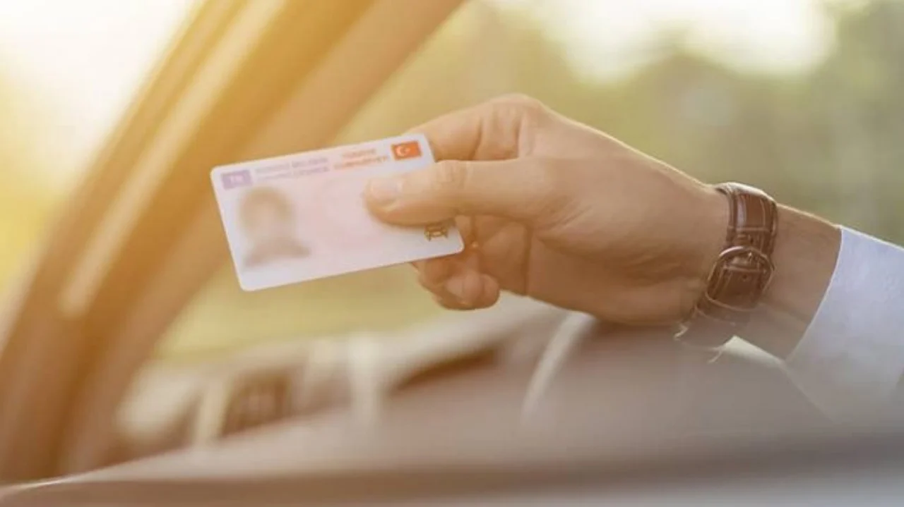 Carnet de conducir 2028: la Unión Europea cambia las reglas y así es como te va a afectar (tengas o no experiencia)