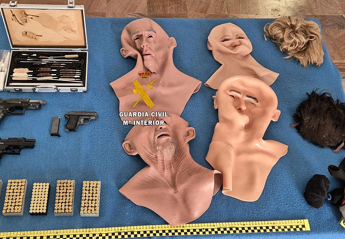 Arrested: a gang that donned wigs and masks to steal from luxury homes in Malaga