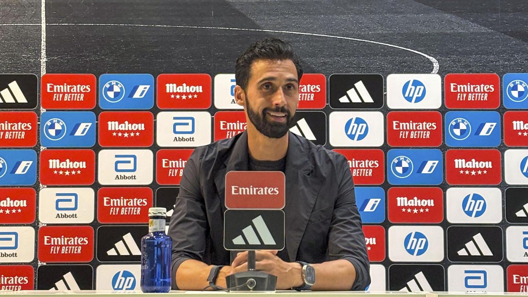 Primera rueda de prensa de Arbeloa, en directo | Nuevo entrenador del Real Madrid y última hora sobre el adiós de Xabi Alonso