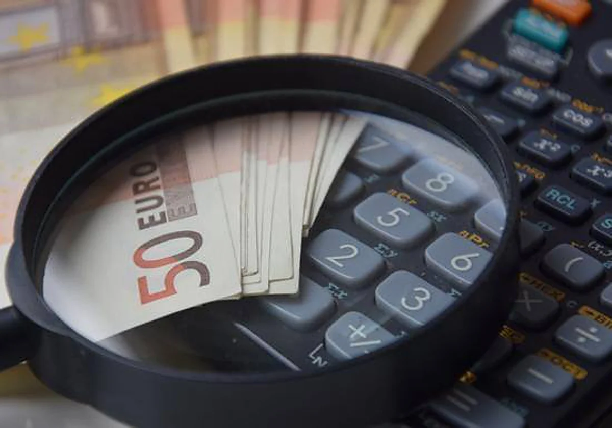 Despedida por usar las nóminas de sus compañeros para probar que cobraba menos: la justicia le da la razón y será indemnizada