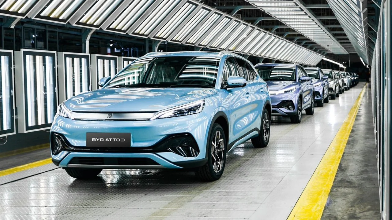 ¿Por qué en China un eléctrico cuesta la mitad que en Europa?