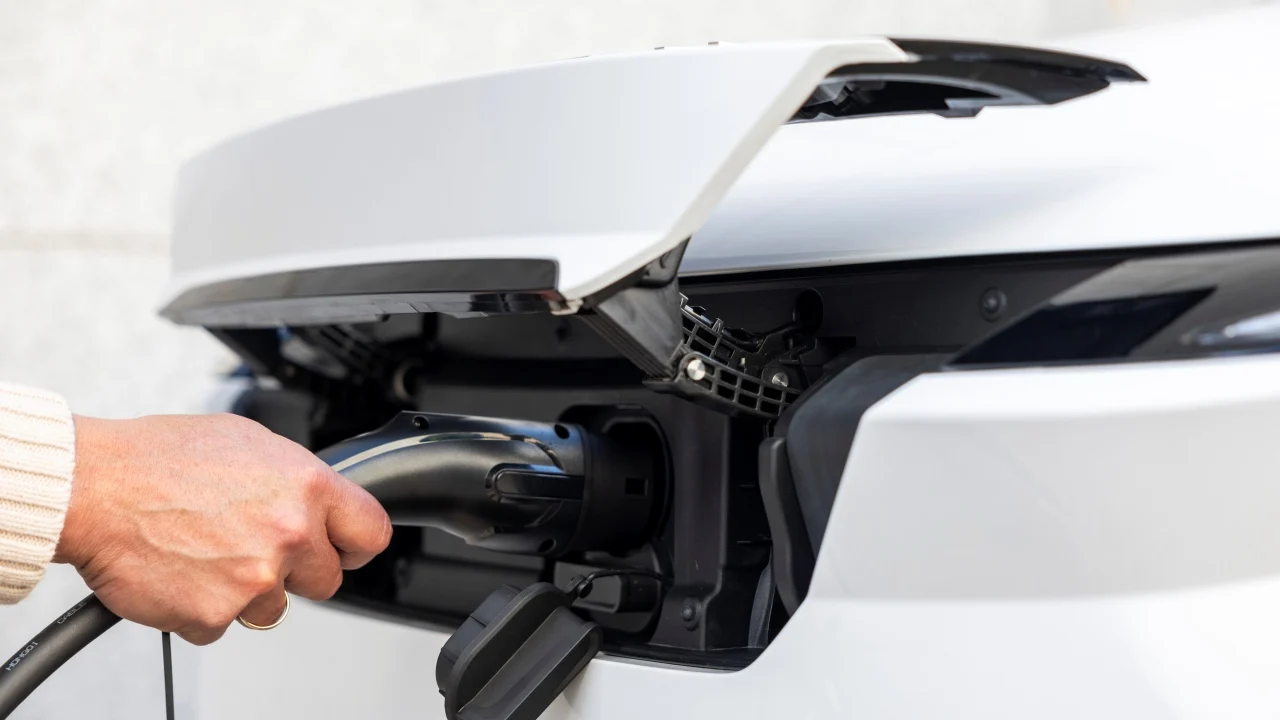 España supera los 69.000 puntos de recarga, con Cataluña liderando… pero hay un problema que no se puede ignorar