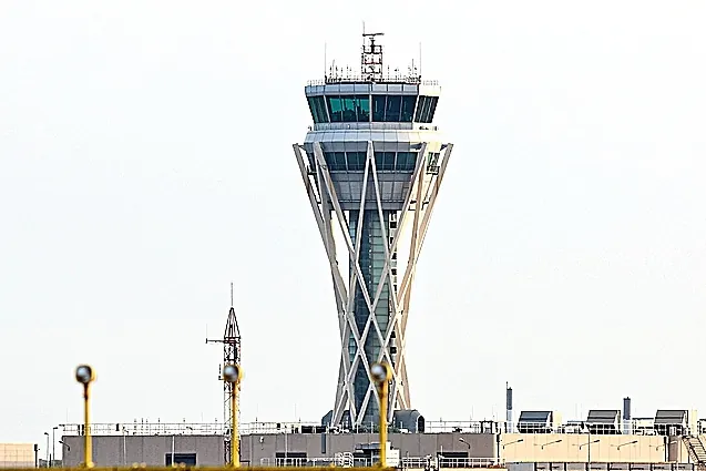 Ryanair amplía su liderazgo en España pese a su batalla con Aena