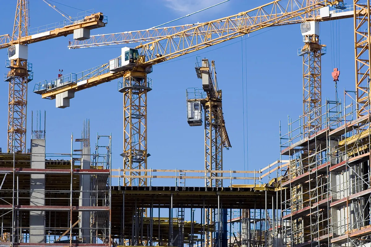 Menos del 0,5% del suelo residencial en España está listo para su promoción