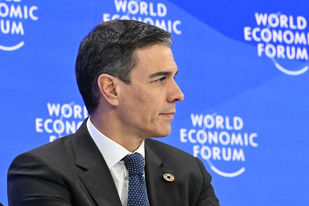 Pensiones y sanidad pública, por primera vez en riesgo en España, según Davos