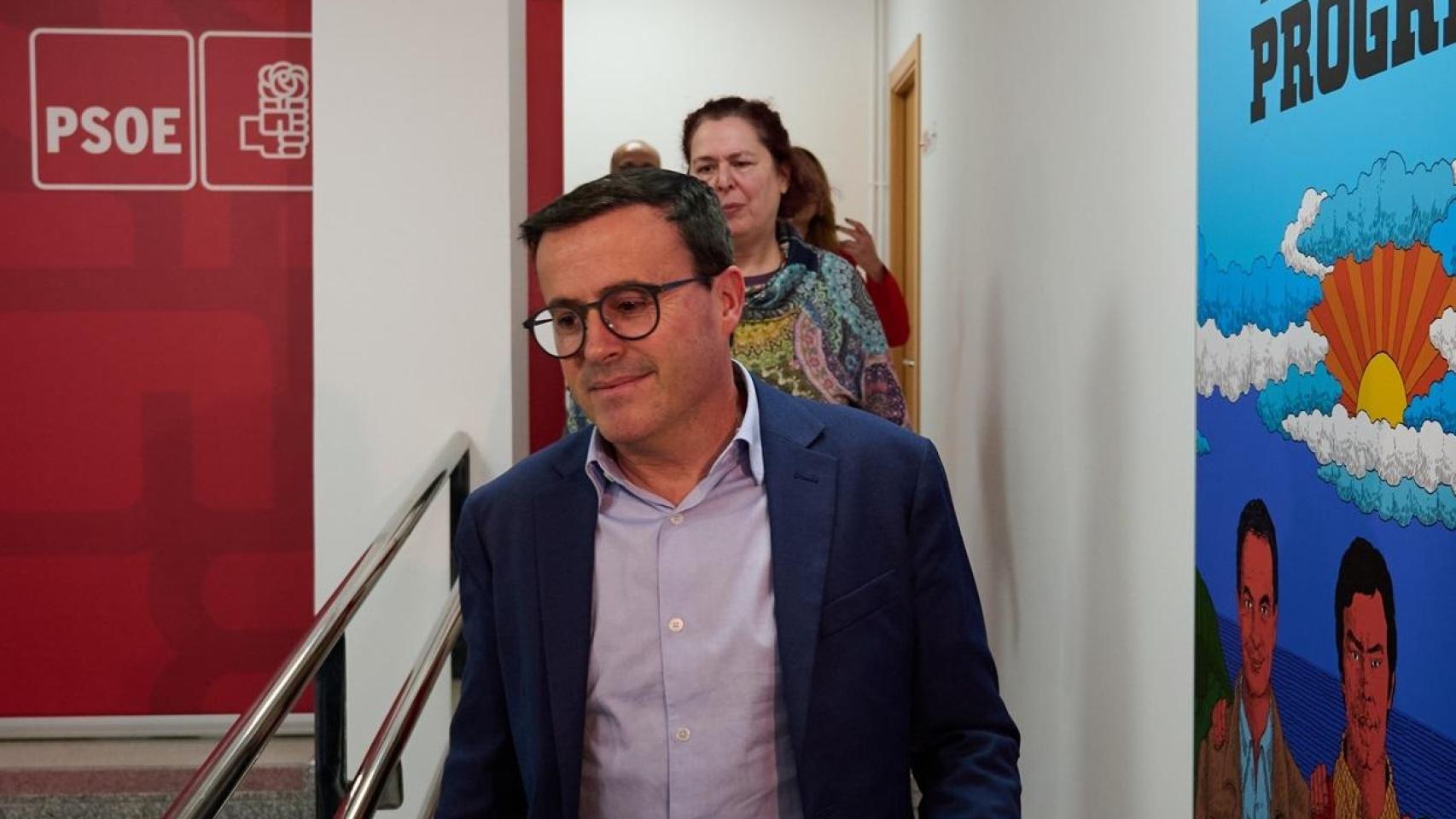 Gallardo renuncia como diputado extremeño y confirma que su juicio por el 'caso David Sánchez' será entre mayo y junio