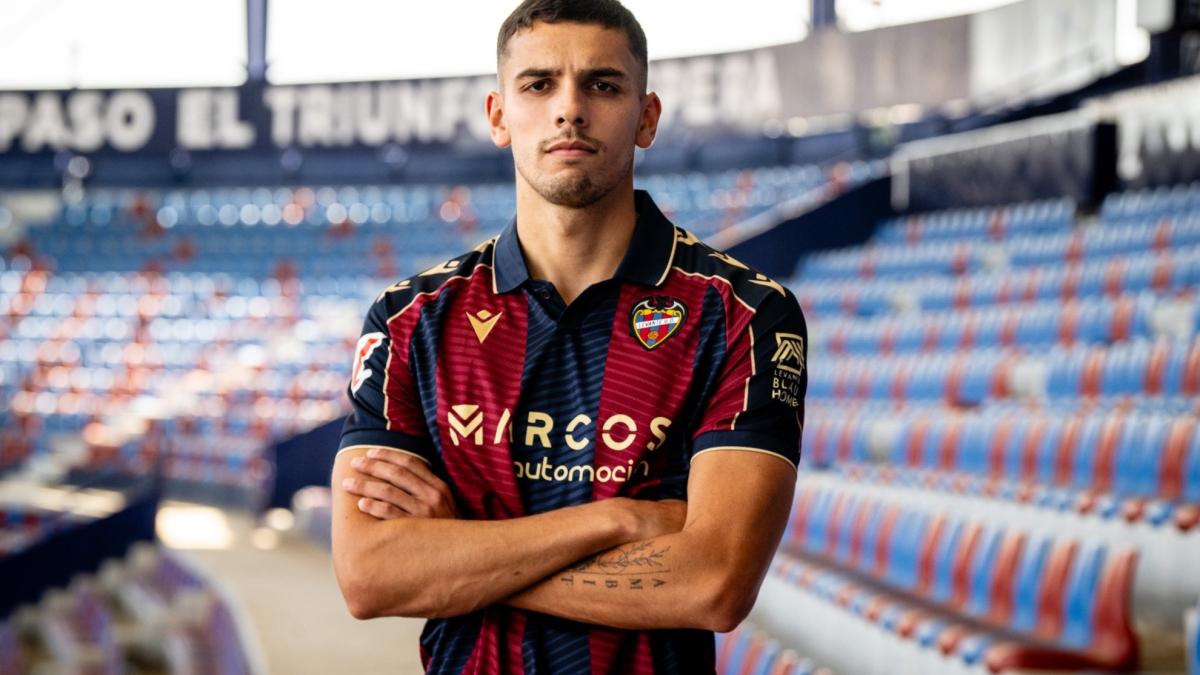 Matías Moreno, sobre duelo ante el Real Madrid en el Bernabéu: "No vamos a ir con la cabeza agachada"