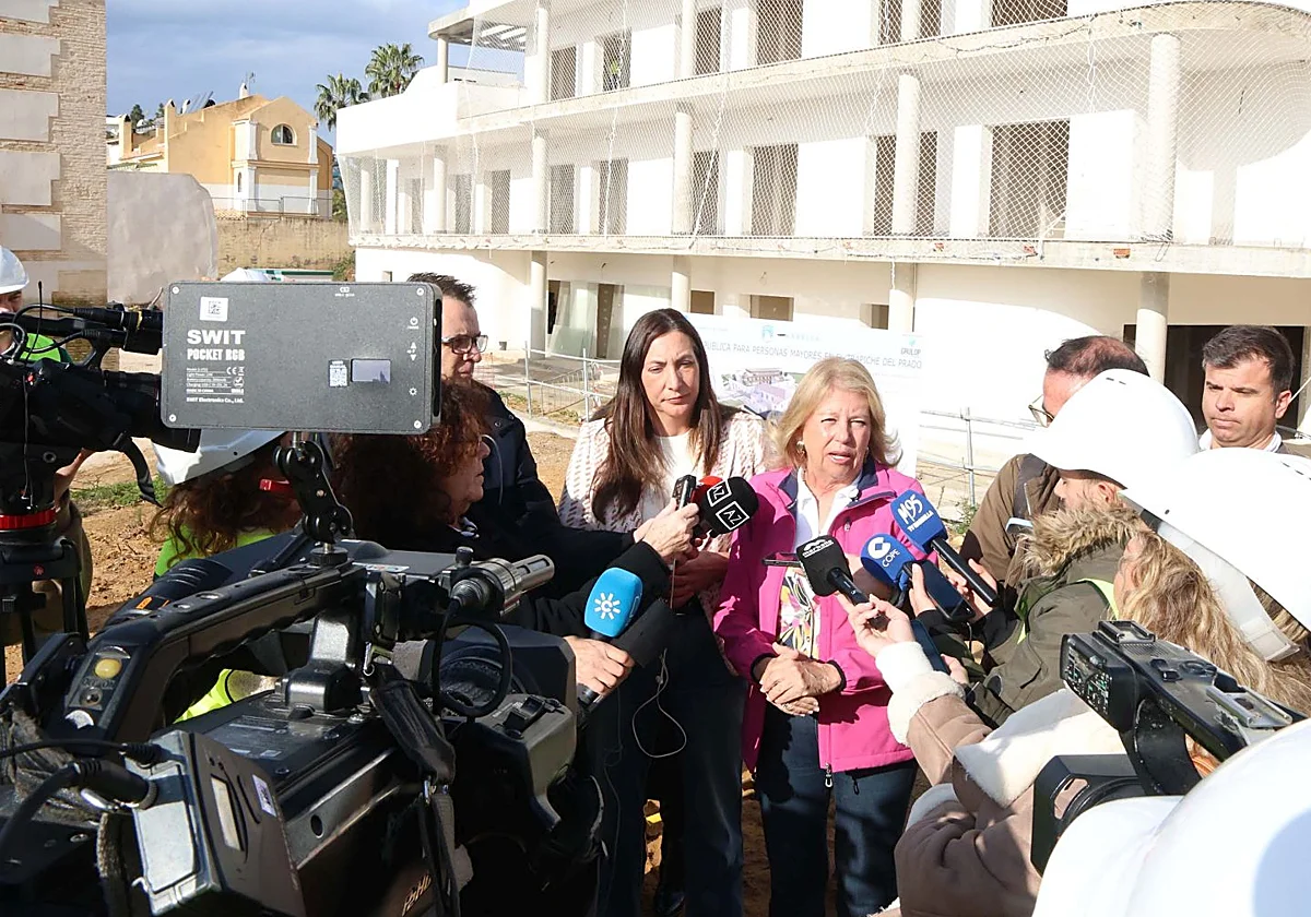 Ángeles Muñoz ve precipitado quitar el nombre de Julio Iglesias a la avenida de Puerto Banús