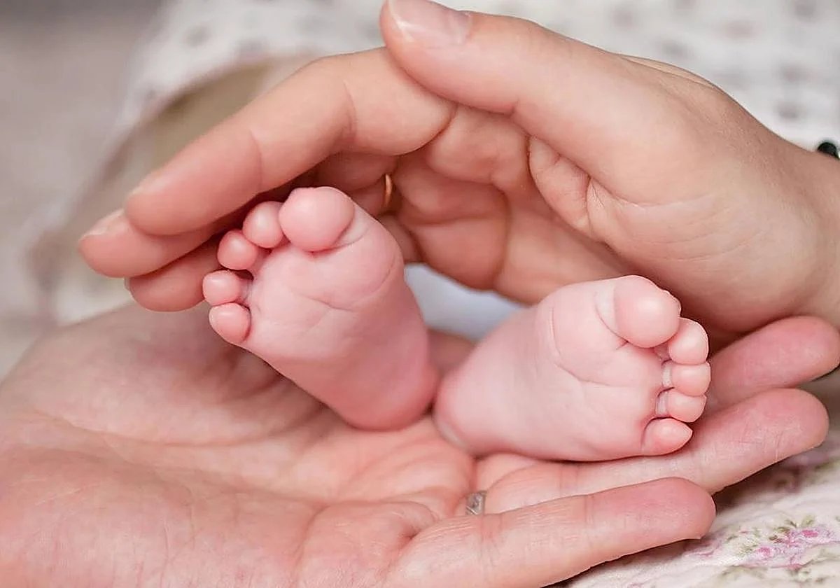 El pueblo de Málaga que da cheques bebés de 500 euros durante tres años por nacimiento o adopción en el municipio