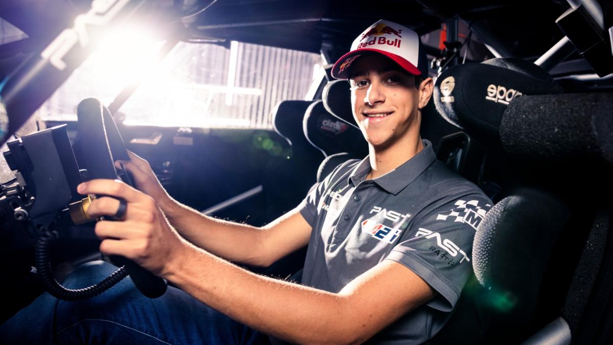 Membrado vuela al Mundial con 18 años, tutelado por Sainz