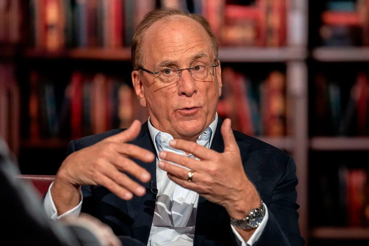 BlackRock rota la cartera: más bitcoin, oro y hedge fund