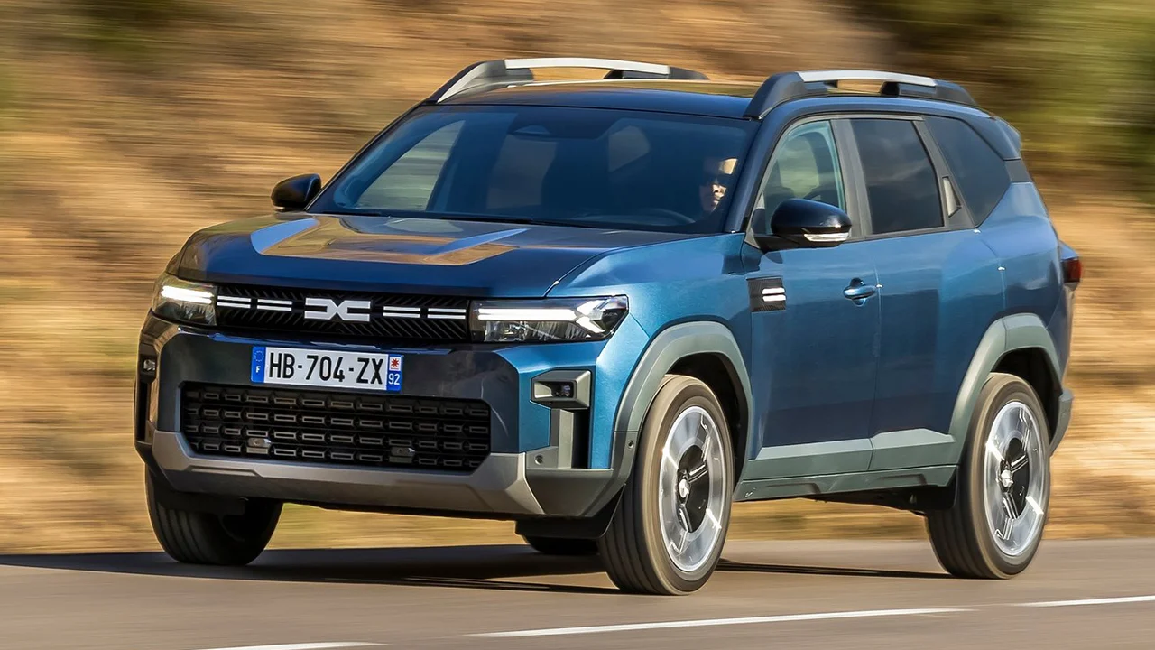 El Dacia Bigster con autonomía de coche diésel y etiqueta ECO estrena el acabado Extreme