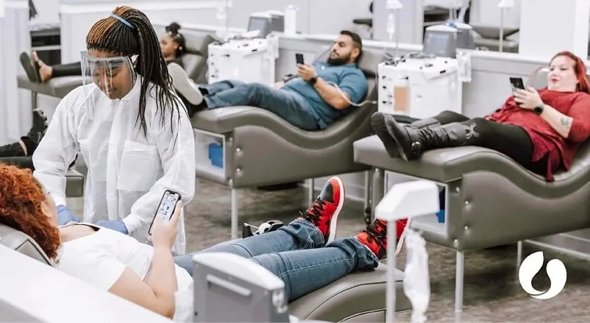 Los Grifols y sus socios valoran Scranton en 1.300 millones tras el ataque de Gotham