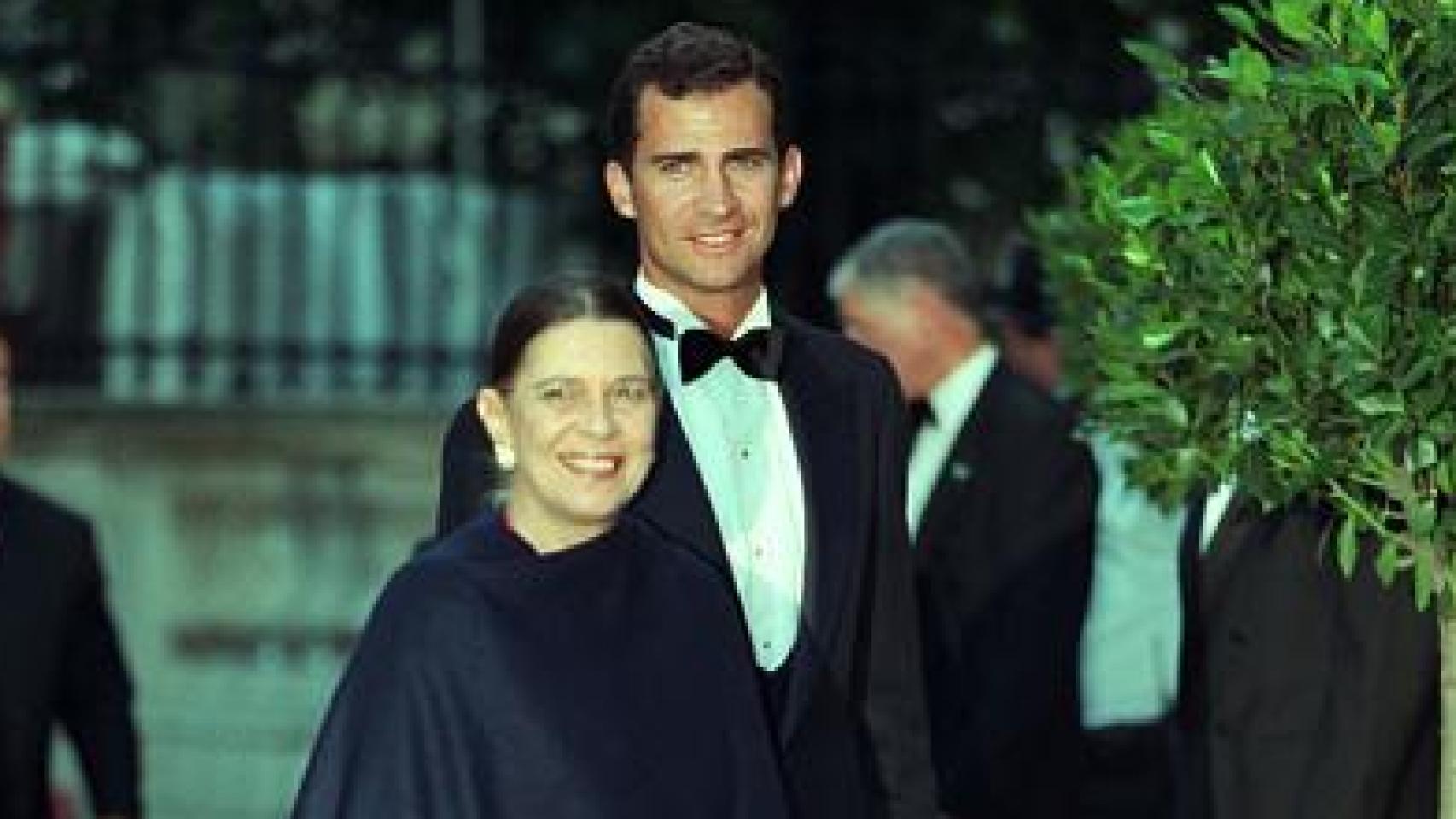 La entrañable relación entre el rey Felipe VI e Irene de Grecia, su rebelde 'tía Pecu' que era una segunda madre para él