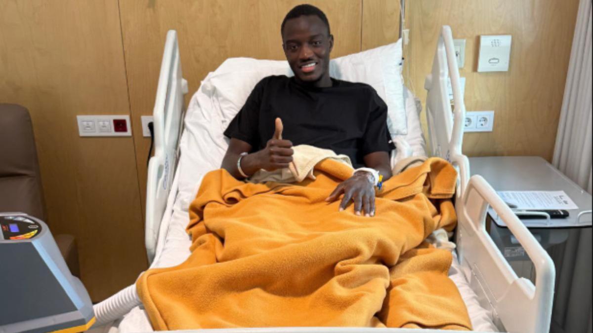 La Liga libera la ficha de Diakhaby por su baja de larga duración con el Valencia