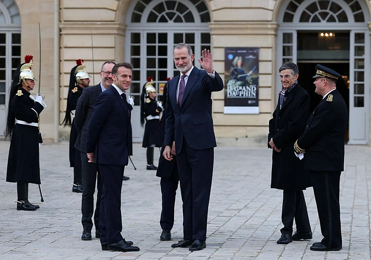 King of Spain visits Versailles with Macron