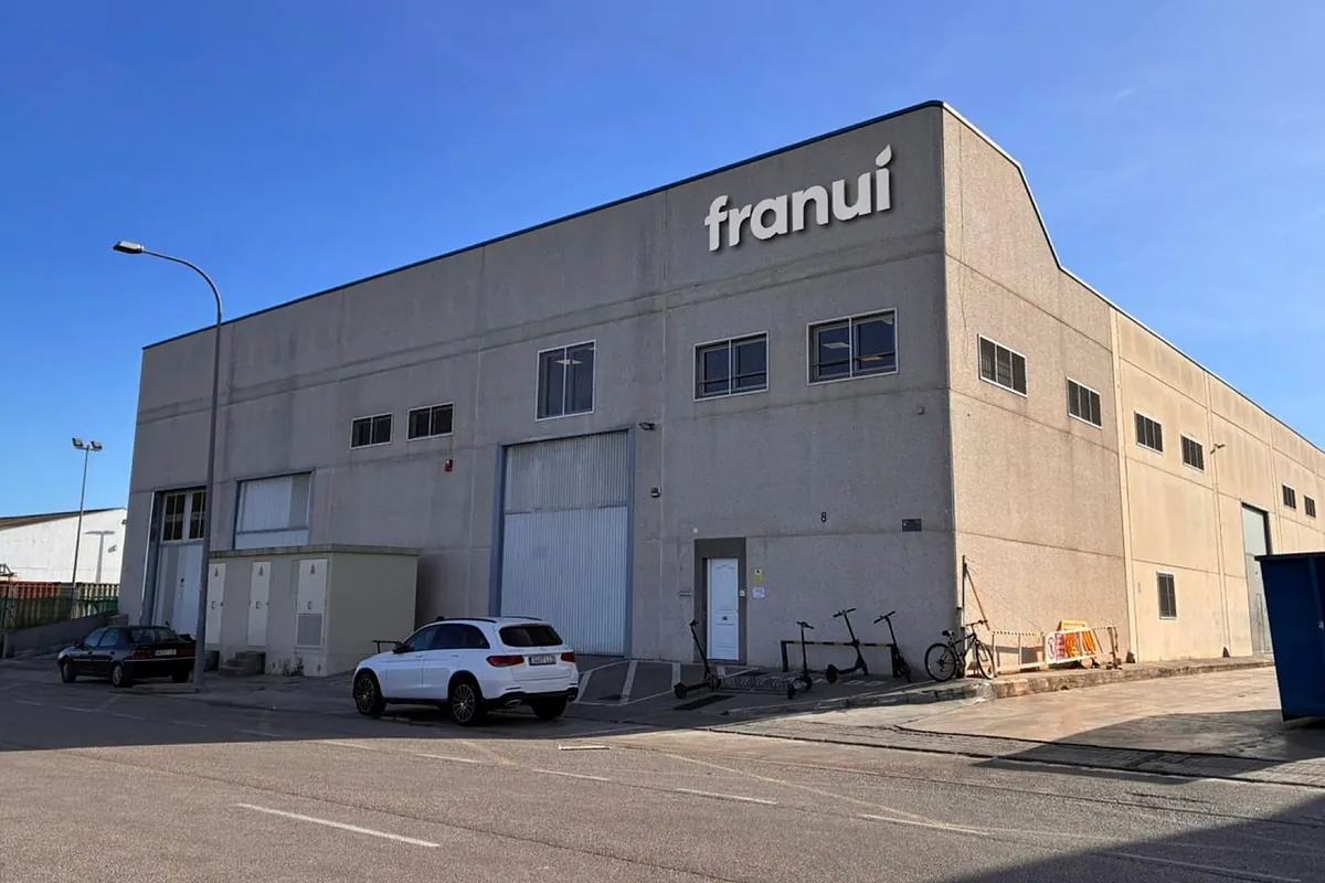 Franui abre un centro logístico en Silla y estudia una segunda fábrica cerca de Valencia