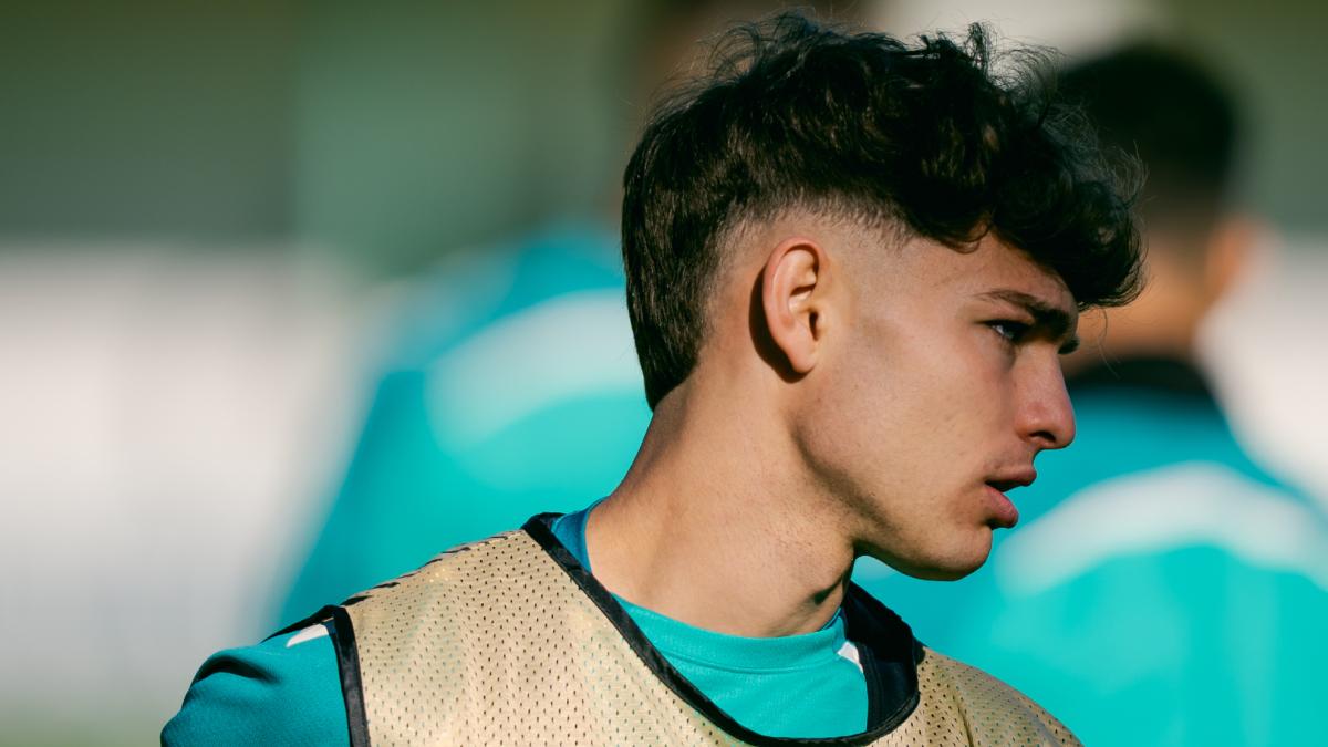 Ortiz, con el grupo en la última sesión antes de recibir al Villarreal